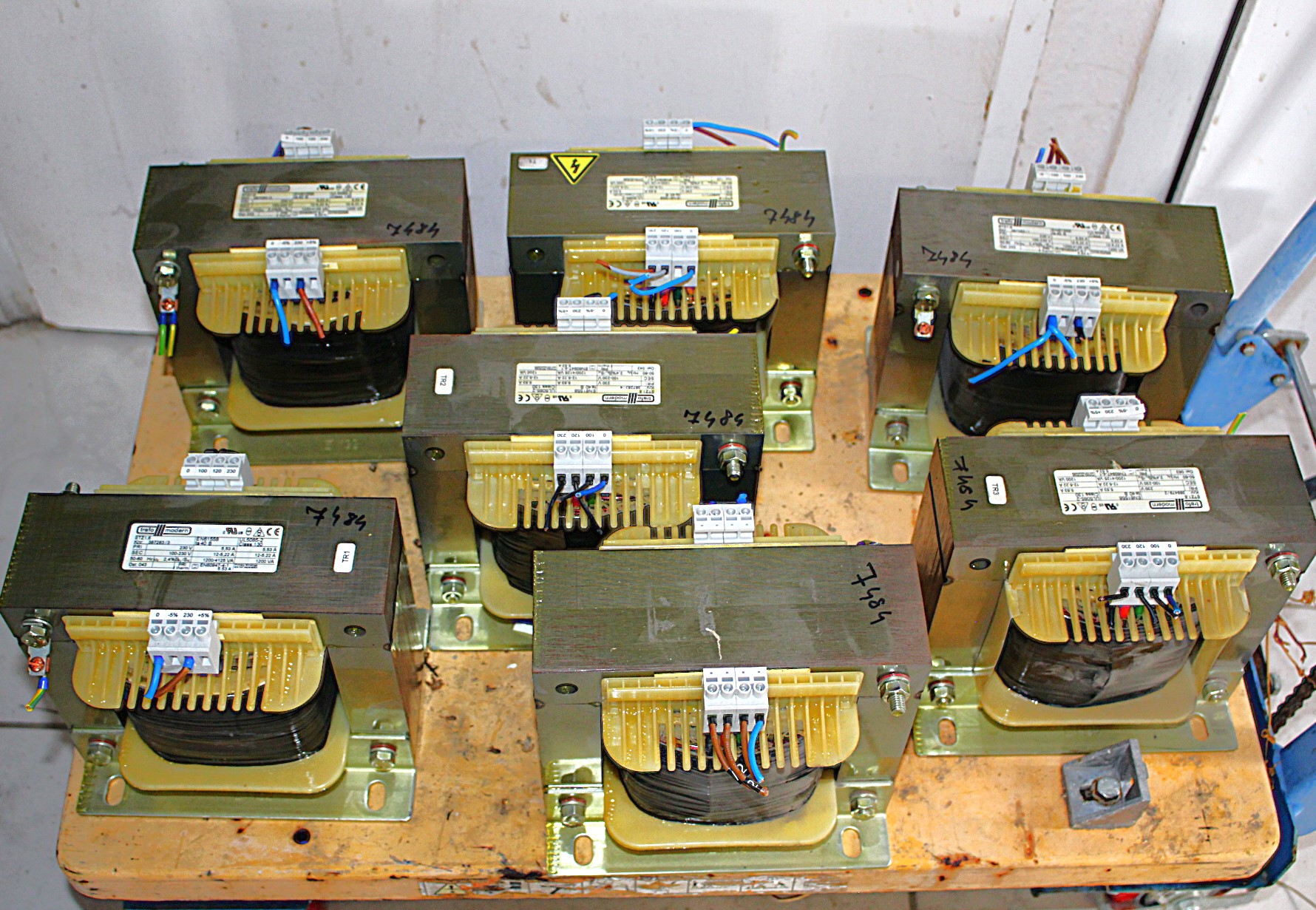 Biztonsági leválasztó transzformátor trafó 230/100-230Vac 1200VA - 5. kép