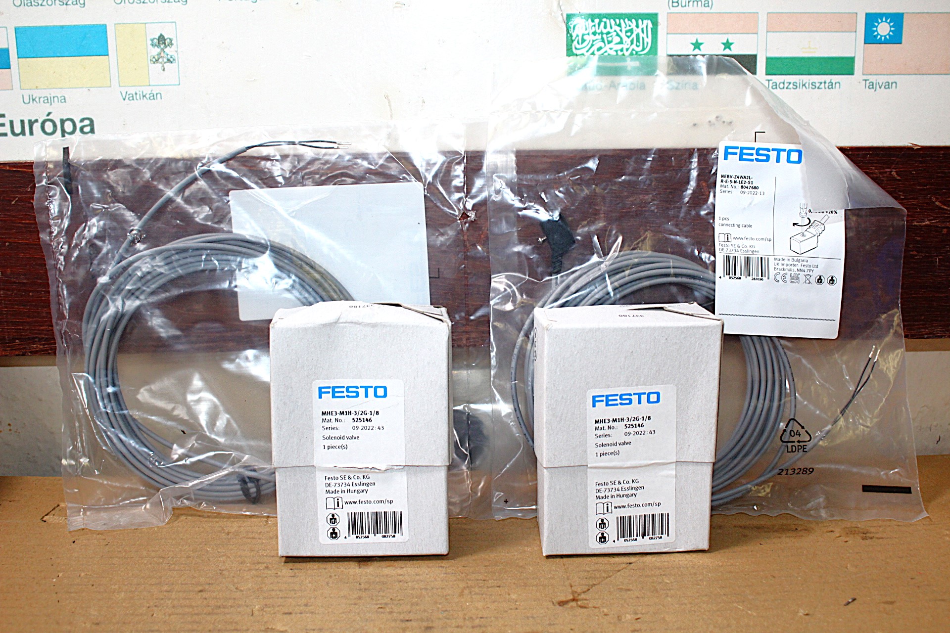 Pneumatikus mágnesszelep 3/2 új Festo - 5. kép